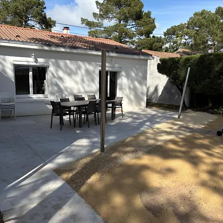 Maison Climatisee A 450 Metres De La بيت للعطل