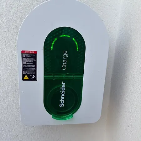 Maison Climatisee A 450 Metres De La